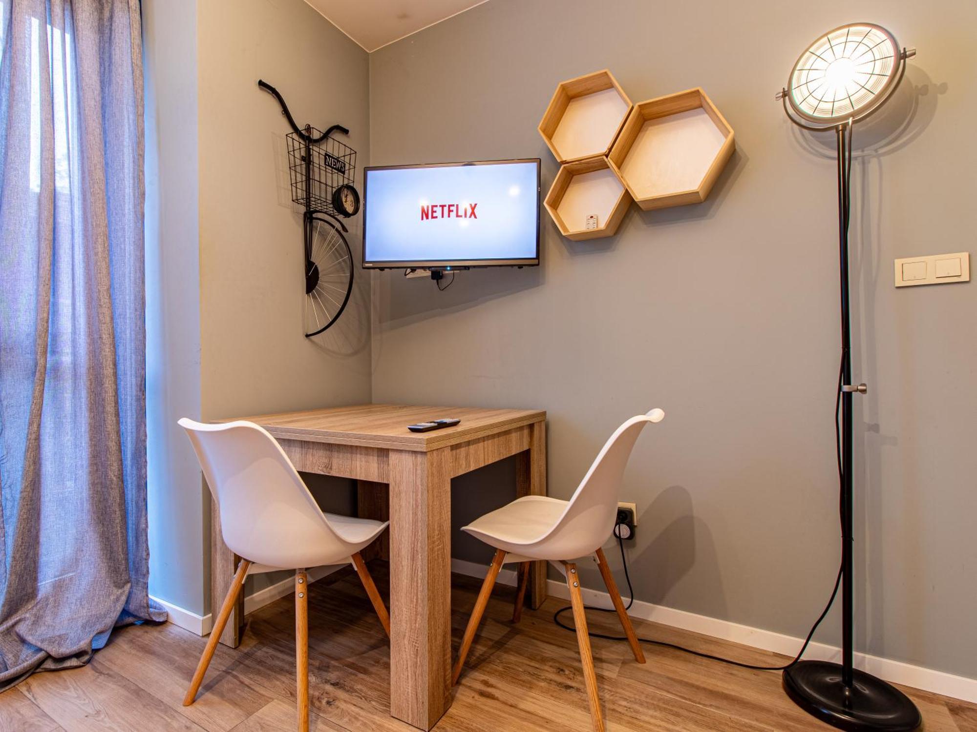 Stay & Explore Sofia - Central Studio ภายนอก รูปภาพ
