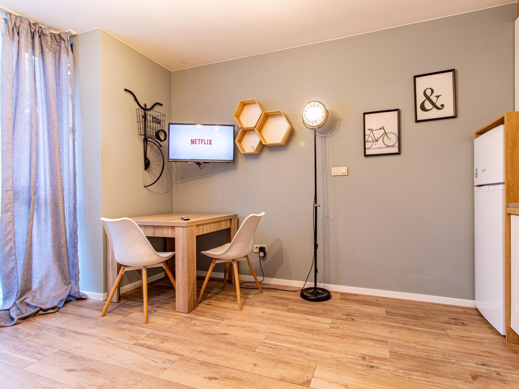 Stay & Explore Sofia - Central Studio ภายนอก รูปภาพ